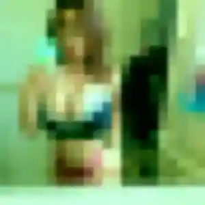 Yasmine (44 ans) à Guilers propose une rencontre aujourd'hui