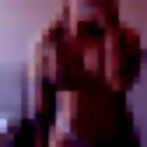 Yamina, fille de 27 ans veut beurette à Gurmençon
