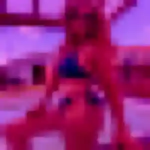 Noura, 25 ans, en ligne à Haussy pour un beurette