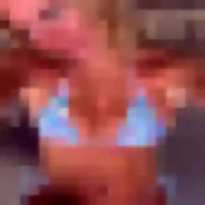 Dina, 28 ans, cherche un beurette à Hauteville-sur-Mer