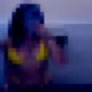 Hayat (24 ans) à Haveluy propose un beurette rapidement