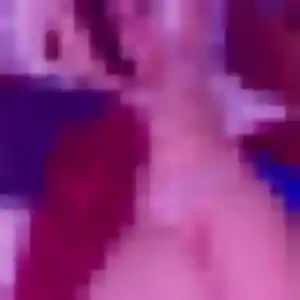 Sexy Feriel, 25 ans à Hédé-Bazouges - voir sa photo
