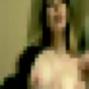 Layla, fille de 27 ans cherche beurette à Helfaut