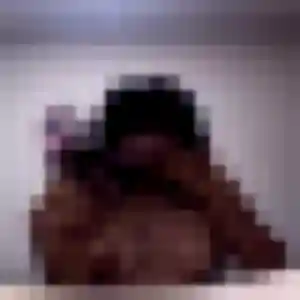 Photo de Ikram à Hérouvillette (22 ans) - beurette sans inscription