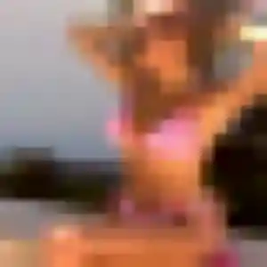 Amira (22 ans) à Hondainville cherche un beurette aujourd'hui