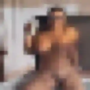 Ahlam, 25 ans, disponible à Hurigny pour une rencontre coquine