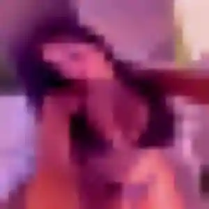 Naila, 24 ans, en ligne à Illiers-Combray pour un beurette