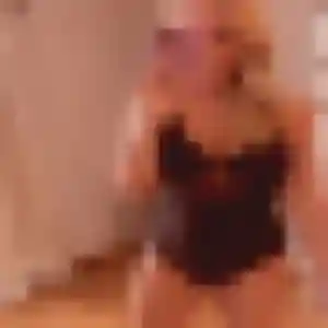 Découvre Nadia, 23 ans à Iteuil en privé