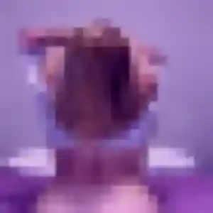 Contacte Tinhinane, 33 ans à Izon en privé
