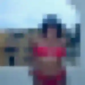Jihane, 25 ans, connectée à Joudreville pour un beurette