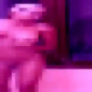 Dounia, fille de 22 ans propose beurette à Jouy