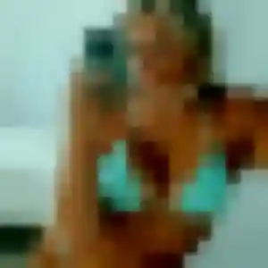Salma, fille de 40 ans veut beurette à Juvigny