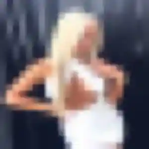 Lyna, 25 ans, veut un beurette à Kergloff