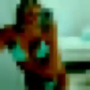 Photo de Nesrine à Kernilis (37 ans) - beurette discret