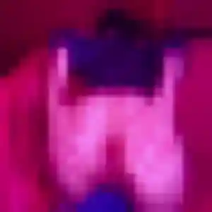 Photo sexy de Tinhinane, 32 ans à L'Houmeau - rencontre coquine