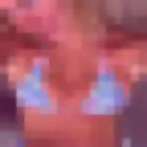 Photo exclusive de Emna, 30 ans à La Bourboule - plan discret