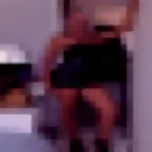 Rejoins Mina, 45 ans à La Celle-les-Bordes en t'inscrivant