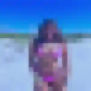 Rihab, 25 ans, disponible à La Chaize-le-Vicomte pour une rencontre coquine