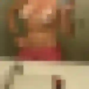 Aicha, 26 ans, en ligne à La Colle-sur-Loup pour un beurette