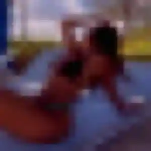 Naima, 28 ans, connectée à La Crau pour un beurette