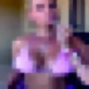 Noura (42 ans) à La Ferté-Saint-Cyr cherche un beurette maintenant