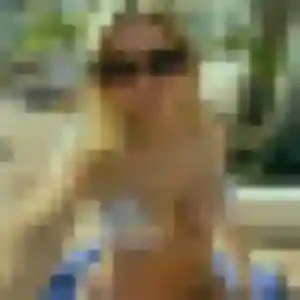 Photo de Rachida à La Ferté-Saint-Cyr (44 ans) - beurette sans inscription