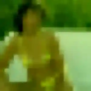 Photo privée de Kahina, 32 ans à La Fontaine-Saint-Martin - plan discret