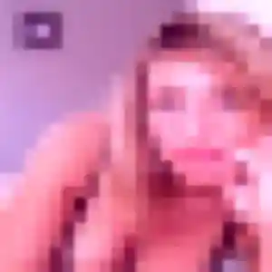 Karima, 43 ans, en ligne à La Francheville pour une rencontre coquine