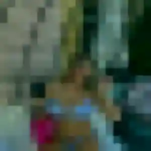 Ghizlane, 26 ans, connectée à La Madeleine-de-Nonancourt pour une rencontre coquine