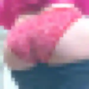 Alya, 32 ans, connectée à La Malhoure pour une rencontre coquine