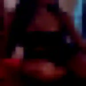 Photo exclusive de Samia, 24 ans à La Membrolle-sur-Choisille - plan discret