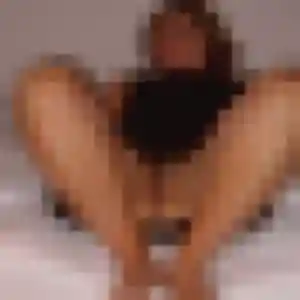 Nour, 33 ans, connectée à La Meyze pour un beurette