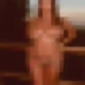 Photo privée de Farida, 29 ans à La Monnerie-le-Montel - plan discret