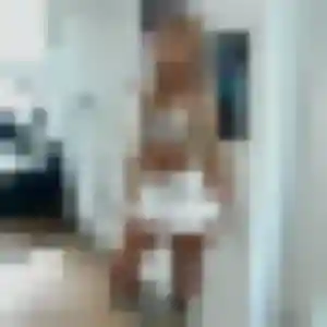 Photo privée de Meriem, 38 ans à La Pacaudière - plan discret