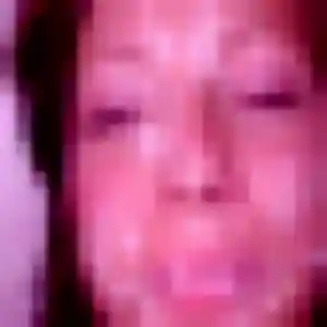 beurette à La Roche-Bernard : photo de Nesrine, 24 ans - inscription gratuite