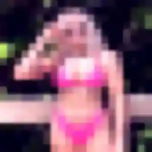 Photo privée de Dihya, 39 ans à La Roque-d'Anthéron - plan discret