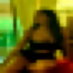 Sanaa, 27 ans, disponible à La Roquette-sur-Siagne pour une rencontre coquine
