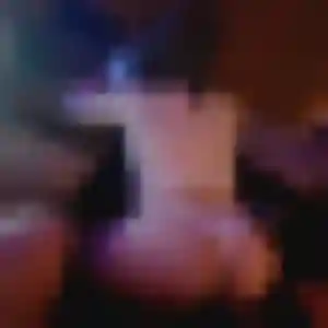 Jihane, 27 ans, connectée à La Rue-Saint-Pierre pour un beurette