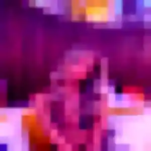 Photo de Naima à La Saussaye (45 ans) - beurette discret