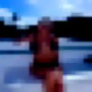 Rejoins Alina, 32 ans à La Tour-du-Crieu en privé