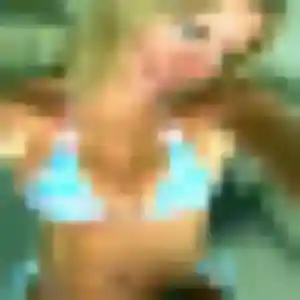Samia, femme de 24 ans cherche beurette à La Tour-du-Crieu