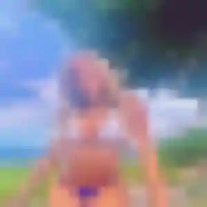 Charmante Kamila, 36 ans à La Trinité - la contacter