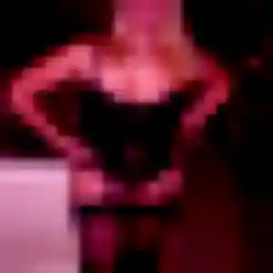 Amel, 28 ans, en ligne à Labastidette pour une rencontre coquine