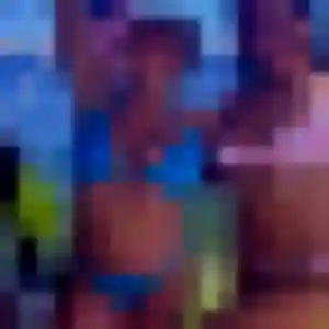 Amina, 24 ans, connectée à Lacropte pour une rencontre coquine