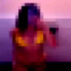 Linda, 40 ans, connectée à Ladon pour une rencontre coquine