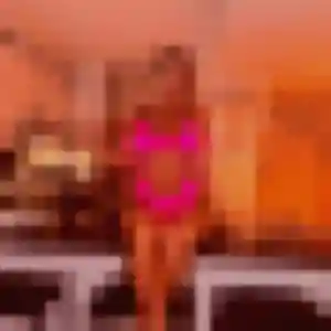 Photo privée de Ouarda, 36 ans à Lafox - rencontre coquine