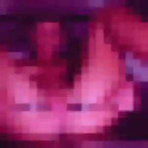 Amira, 32 ans, en ligne à Lampaul-Guimiliau pour une rencontre coquine