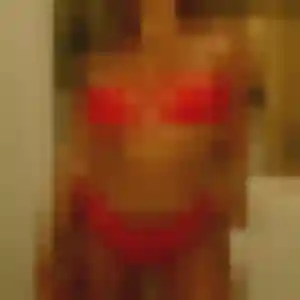 Habiba, femme de 31 ans propose beurette à Landisacq
