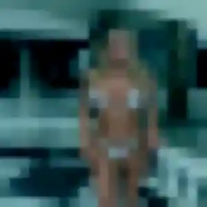 Rejoins Nesrine, 30 ans à Languidic gratuitement