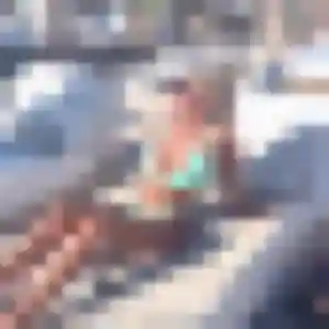 Contacte Yasmine, 30 ans à Lanhouarneau en privé